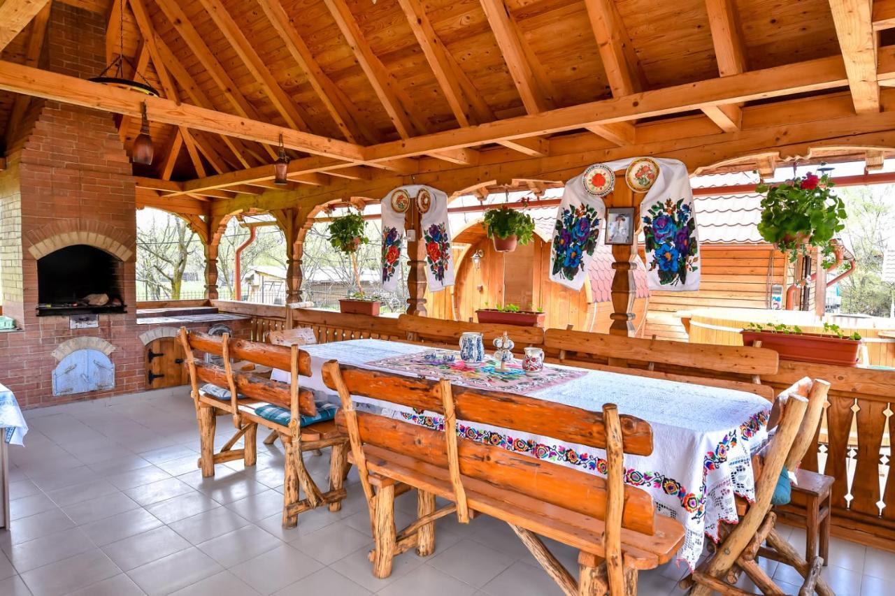 Casa Nely Ξενοδοχείο Sighetu Marmaţiei Εξωτερικό φωτογραφία